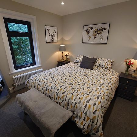 Newly Renovated 2-Bed Bungalow 巴斯 外观 照片